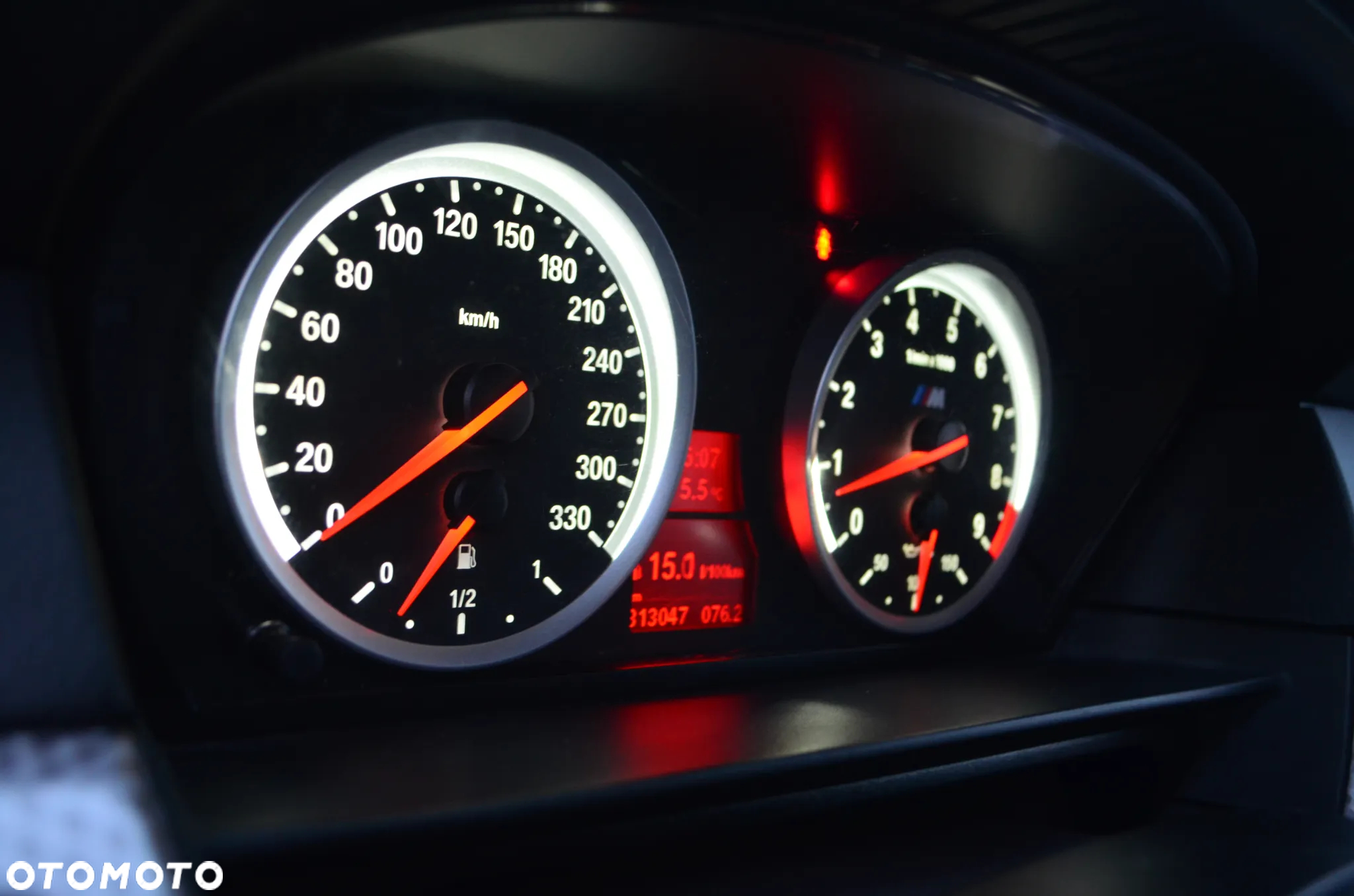 BMW Seria 5 525i Touring - 12