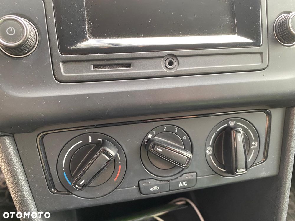 Volkswagen Polo - 14