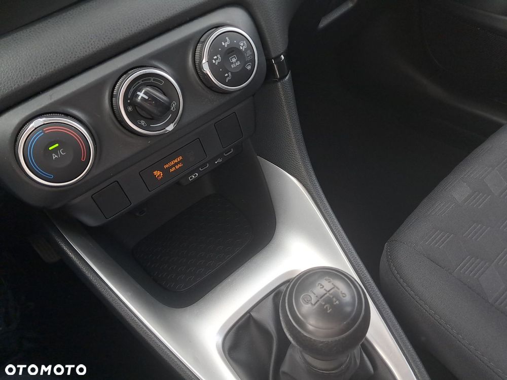 Toyota Yaris 1.5 Active - 28