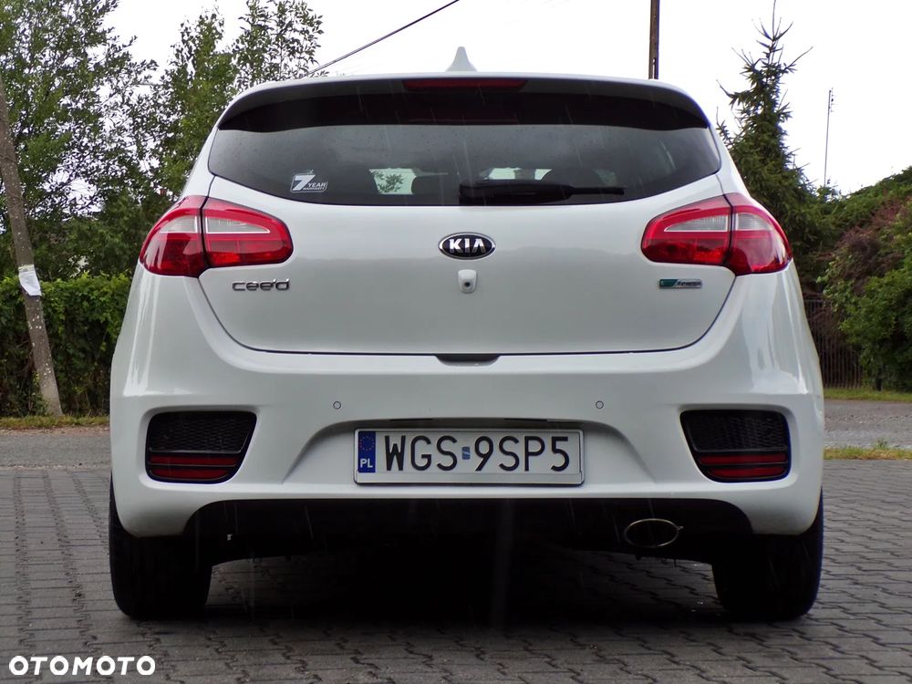 Kia Ceed 1.6 CRDi L - 10