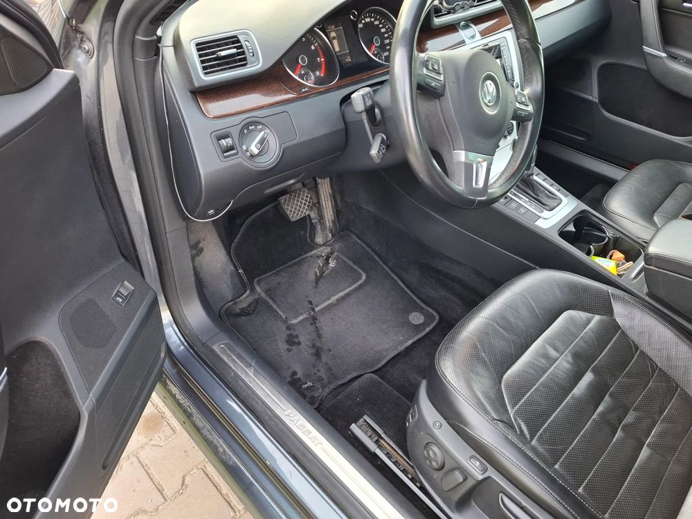 Volkswagen Passat 1.4 TSI BMT Comfortline DSG - 9