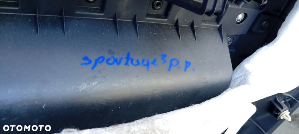 Tapicerka boczek drzwi prawy przód przedni Kia Sportage III - 9