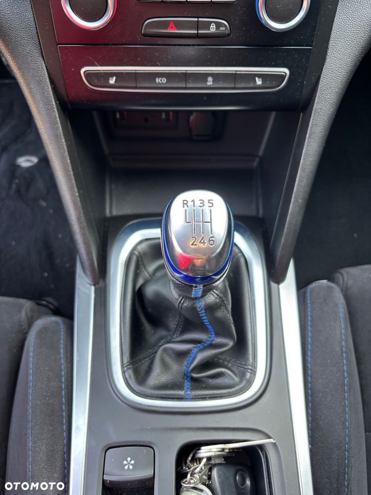 Renault Megane TCe 140 GPF GT LINE - 20