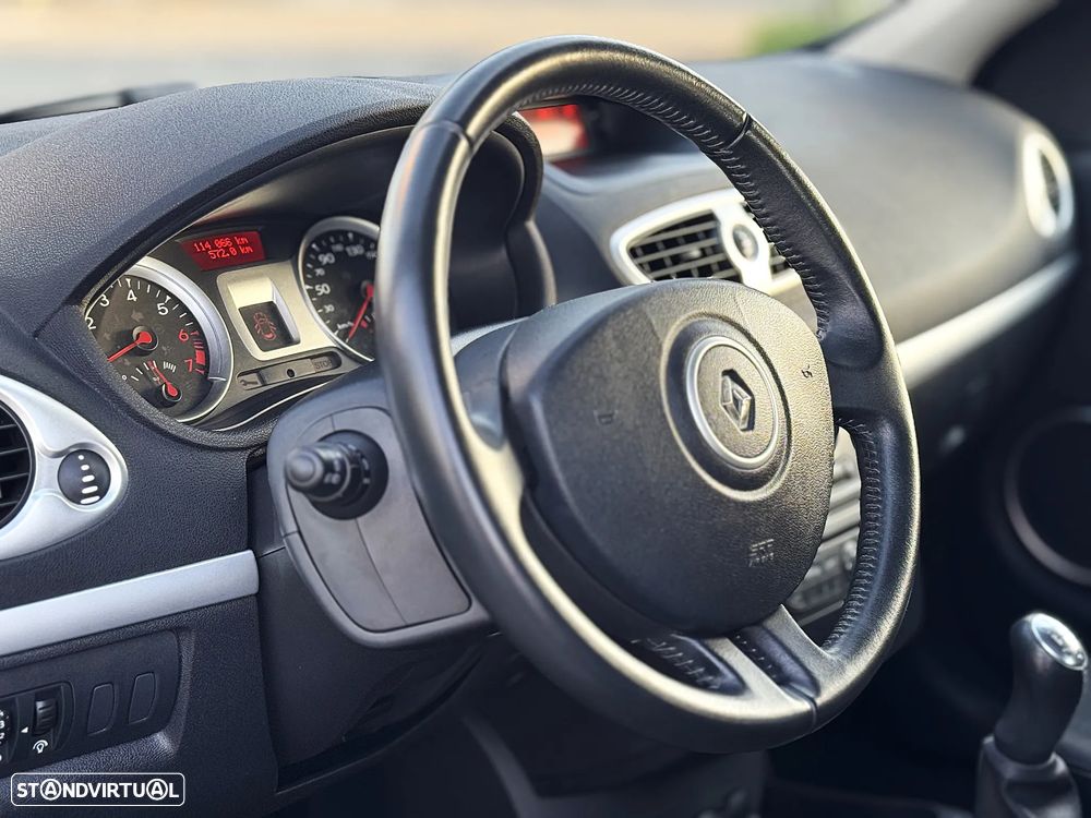 Renault Clio 1.2 16V Dynamique S - 12