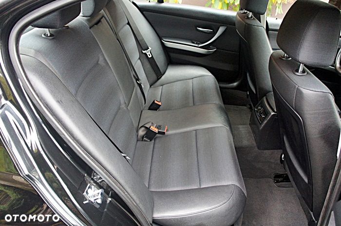 BMW Seria 3 320i - 20