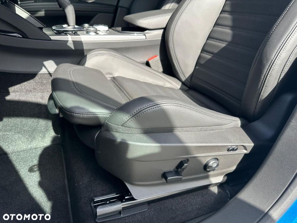 Alfa Romeo Stelvio - 14