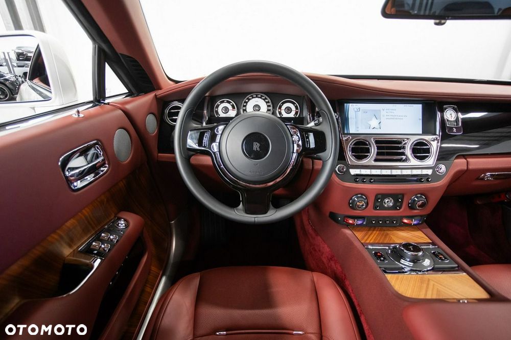 Rolls-Royce Wraith Standard - 27