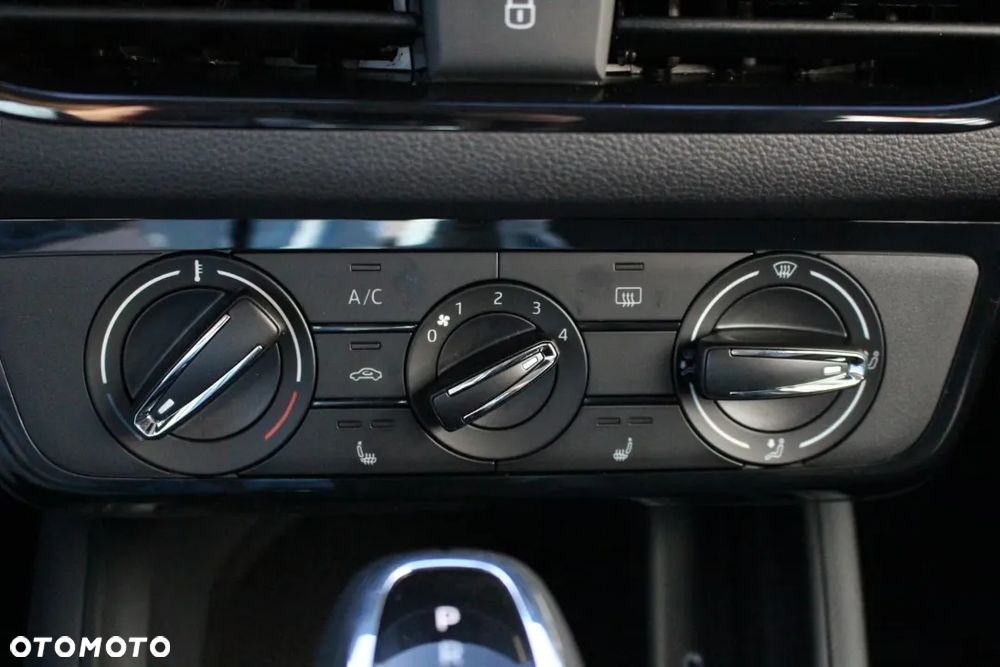 Skoda Kamiq 1.5 TSI Selection DSG - 21