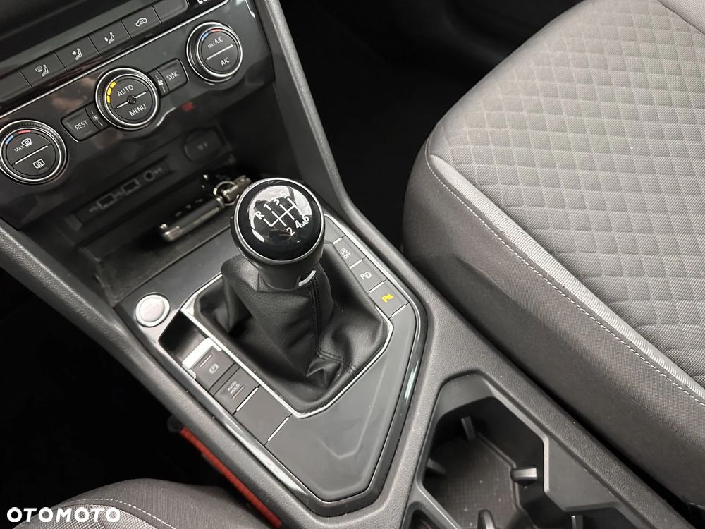 Volkswagen Tiguan 1.5 TSI ACT OPF Comfortline - 17