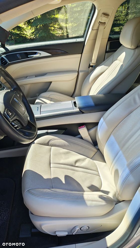 Lincoln MKZ - 14