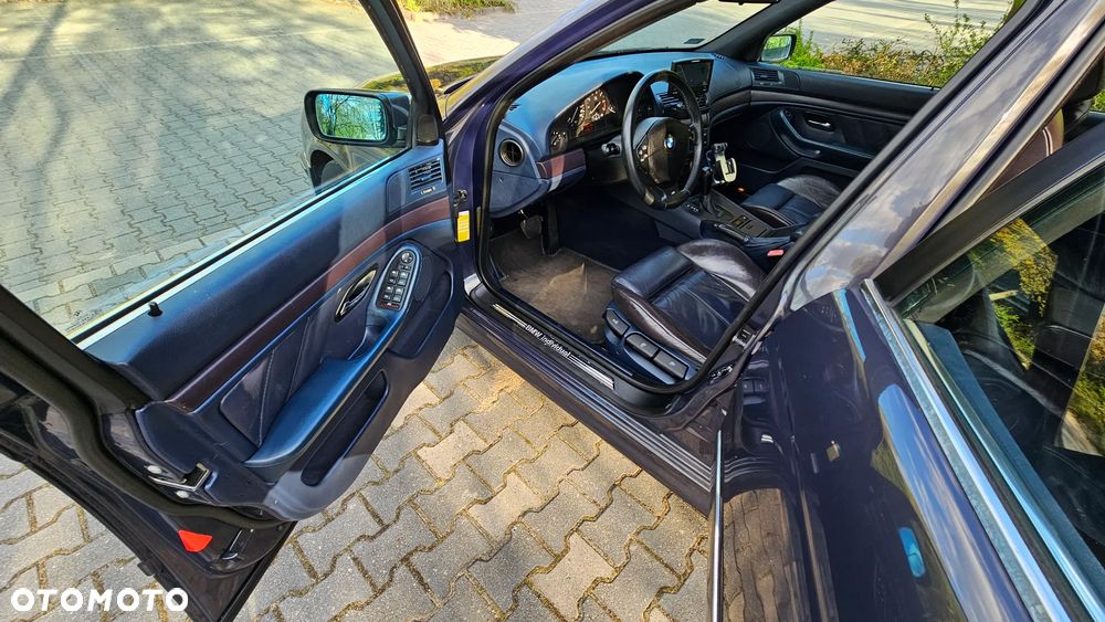 BMW Seria 5 - 28