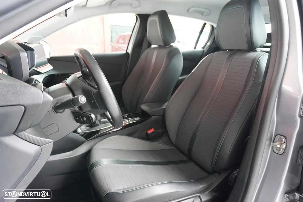Peugeot 208 1.2 PureTech Allure — fotografia 6