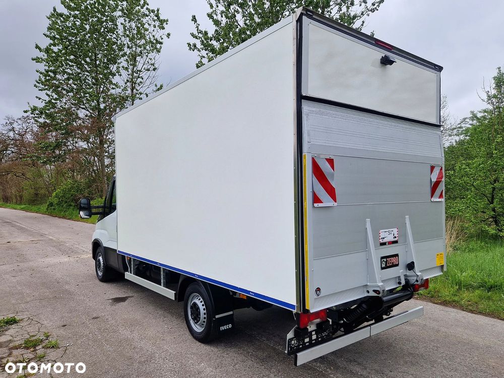 Iveco DAILY - 7