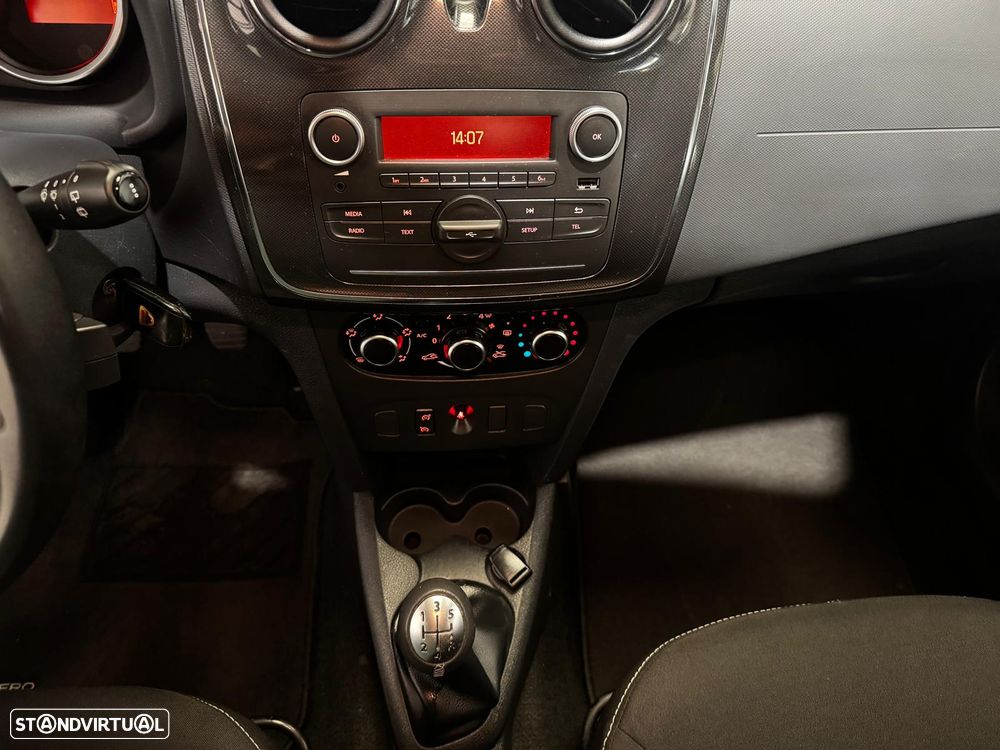Dacia Sandero - 12