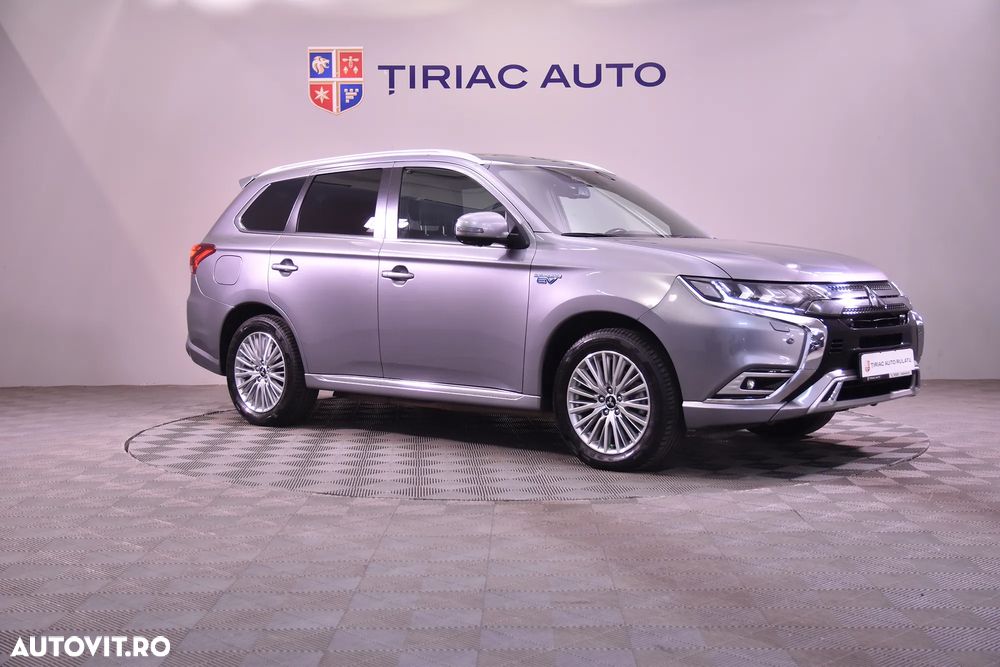Mitsubishi Outlander - 7