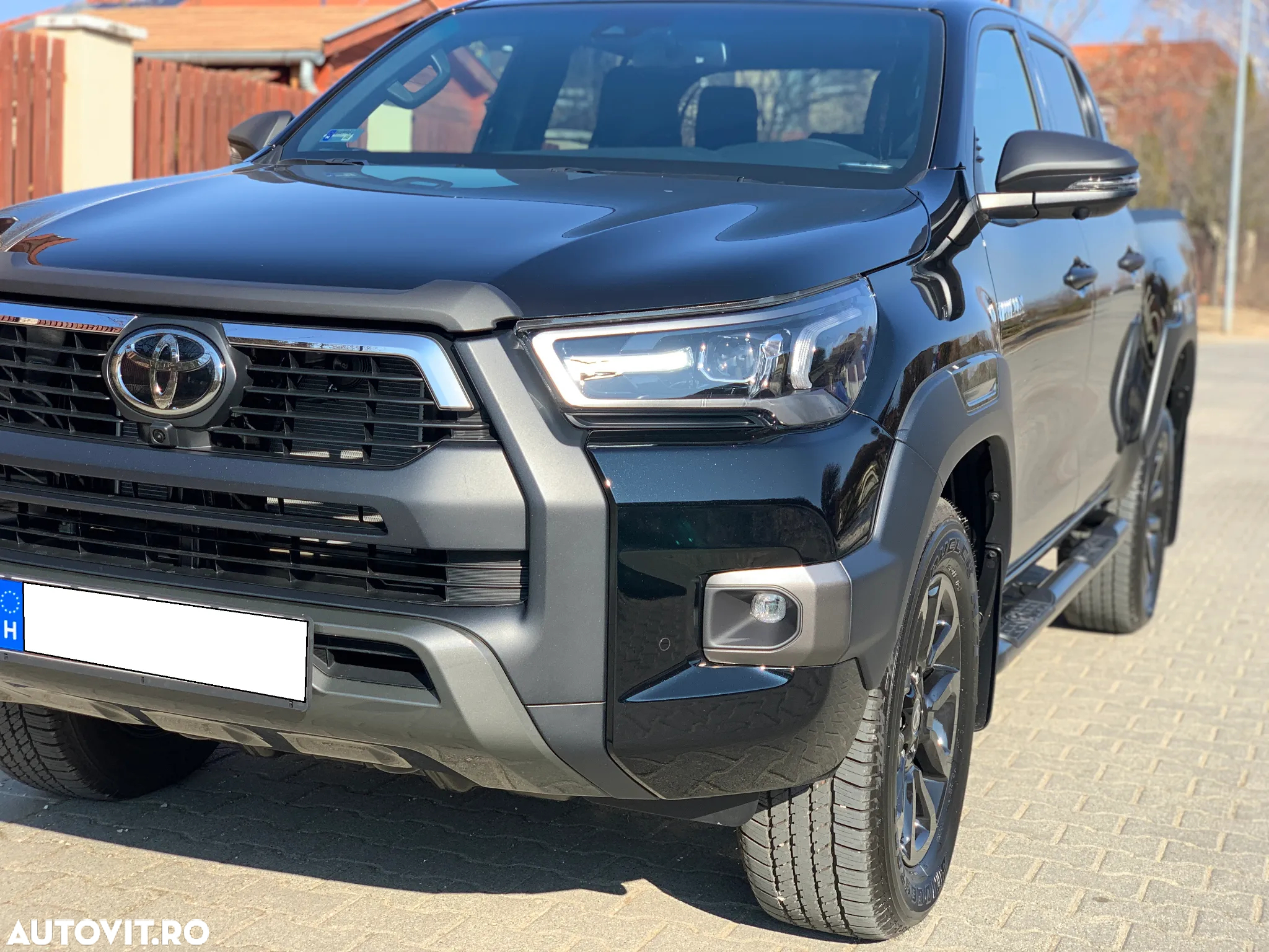 Toyota Hilux 2.8D 204CP 4x4 Double Cab AT MHEV Invincible Color Edition (3E5) - 12