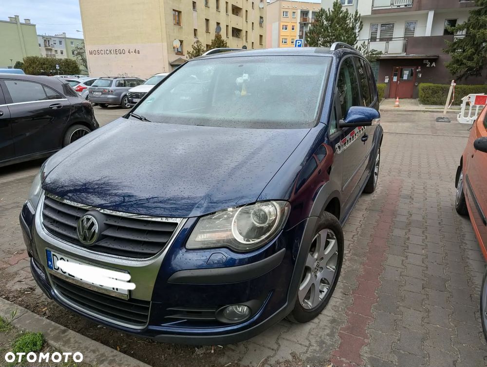 Volkswagen Touran 1.9 TDI DPF DSG Cross - 2