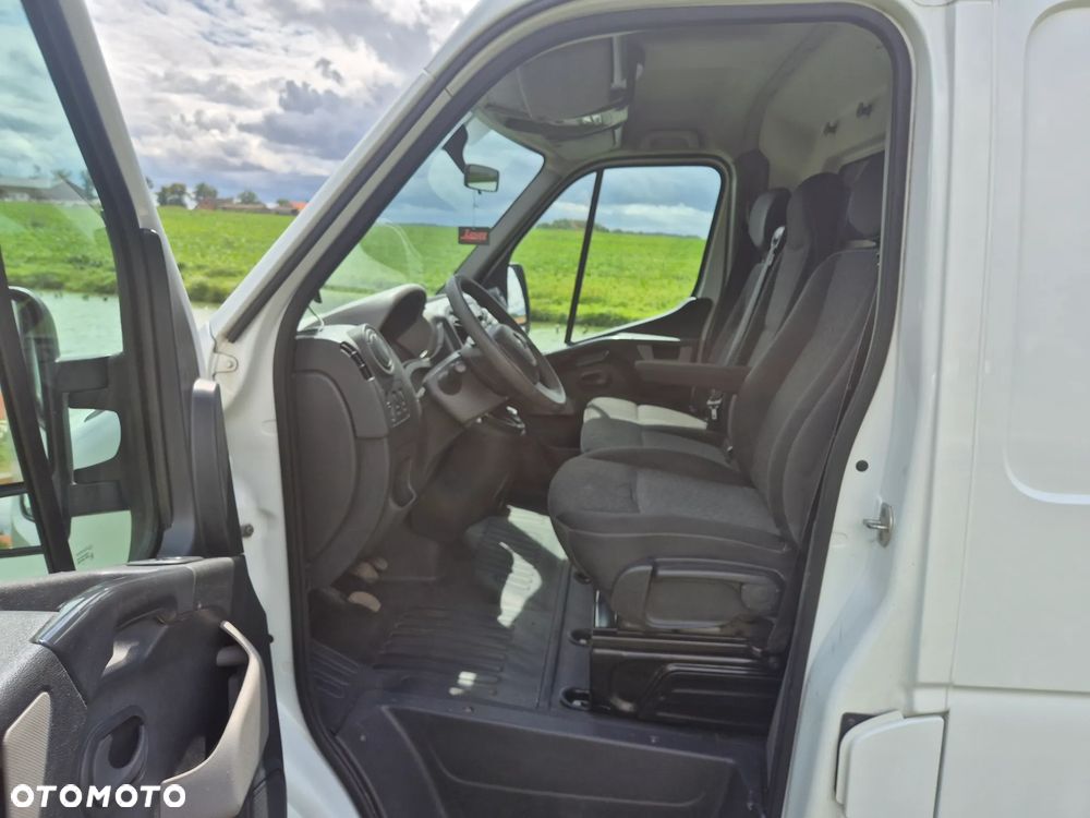 Opel Movano - 11
