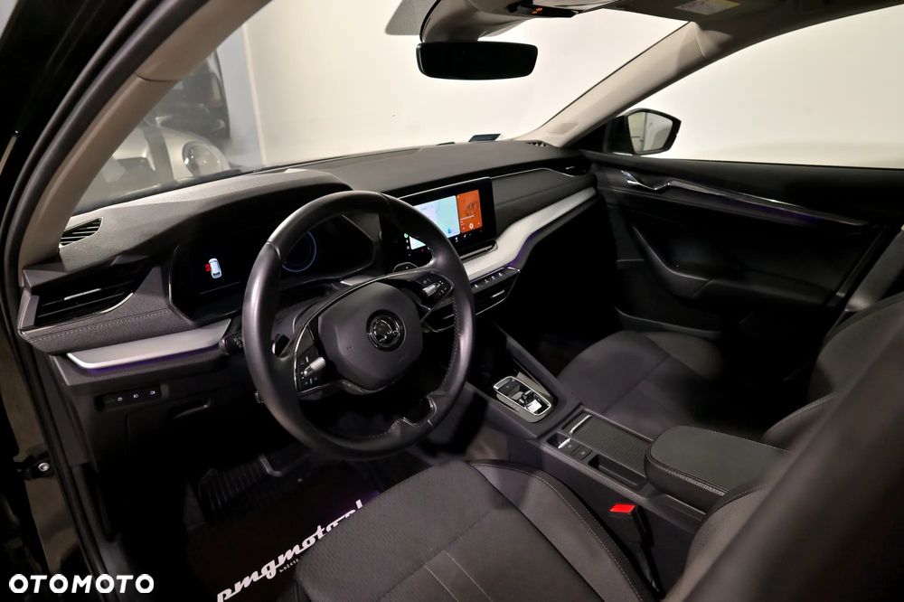 Skoda Octavia 2.0 TDI Style DSG - 9