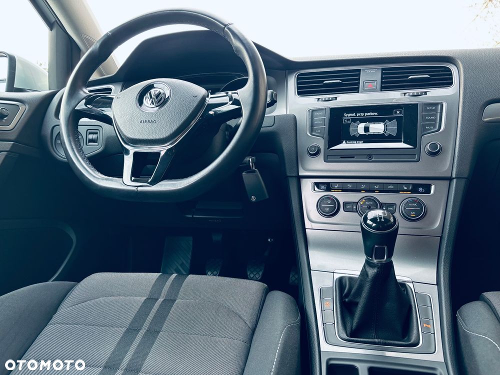 Volkswagen Golf 1.2 TSI BMT Trendline - 34