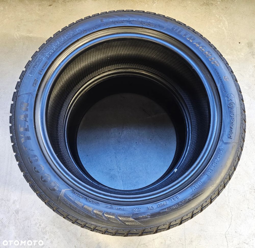 Goodyear Ultra Grip 8 Performance 245/45R18 100V RSC - 3