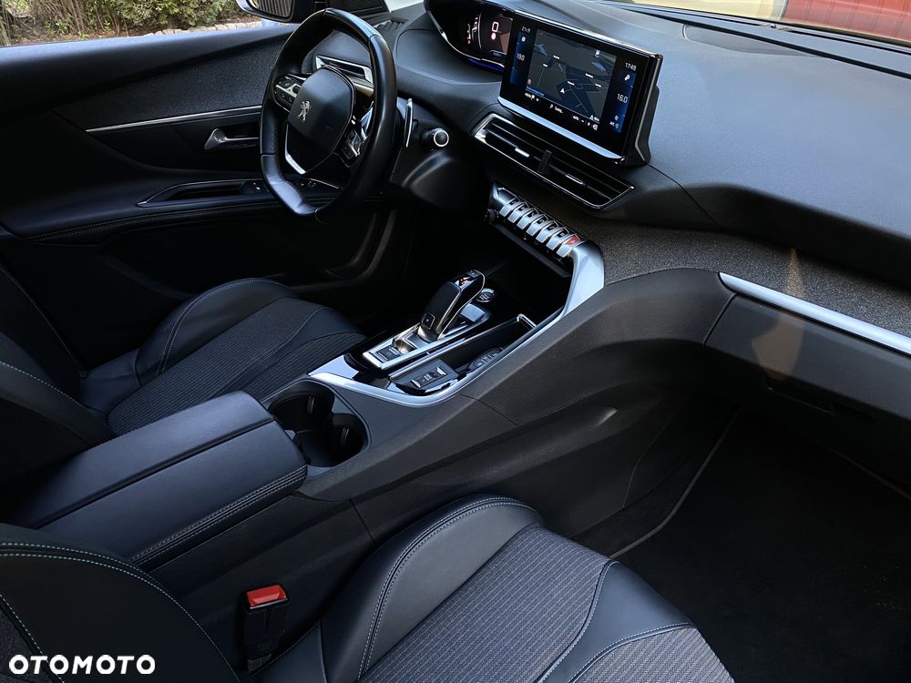 Peugeot 3008 1.2 PureTech Allure Pack S&S EAT8 - 23