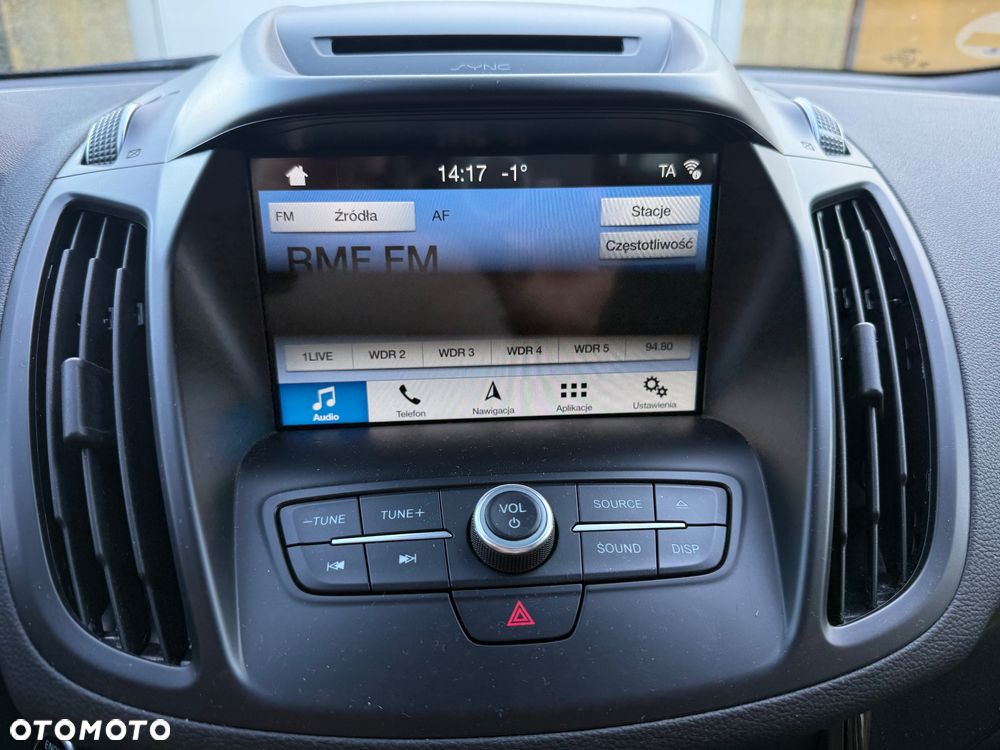 Ford Kuga 1.5 EcoBoost 2x4 Titanium - 25