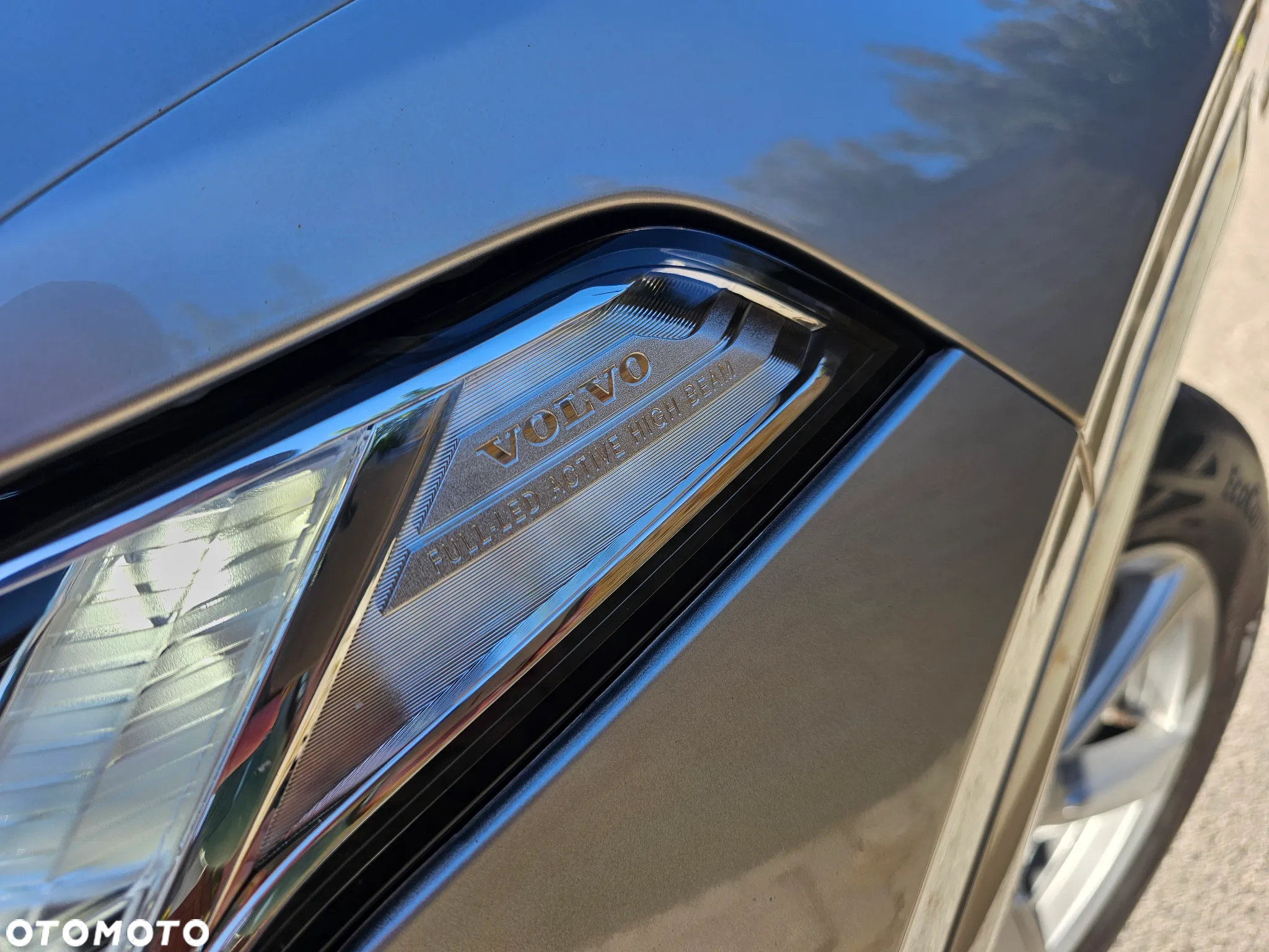 Volvo XC 90 T8 AWD Plug-In Hybrid Momentum 7os - 2
