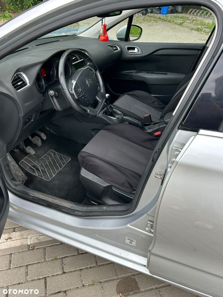 Citroën C4 1.6 HDi Attraction - 9