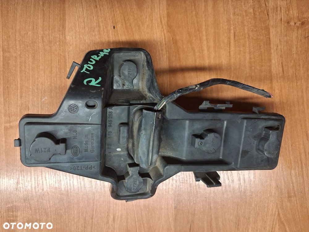 Wkład lampy VW TOURAN I prawy lewy tył 1T0945257A   1T0945258A  OE - 7