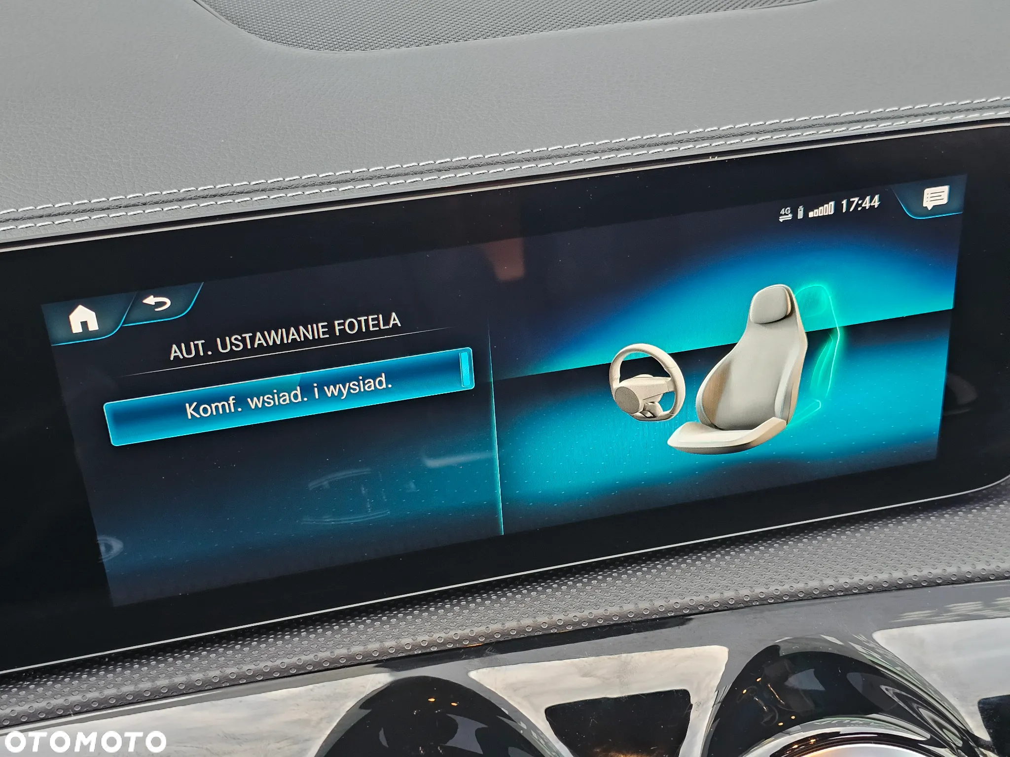 Mercedes-Benz CLA 200 d AMG Line 8G-DCT - 33