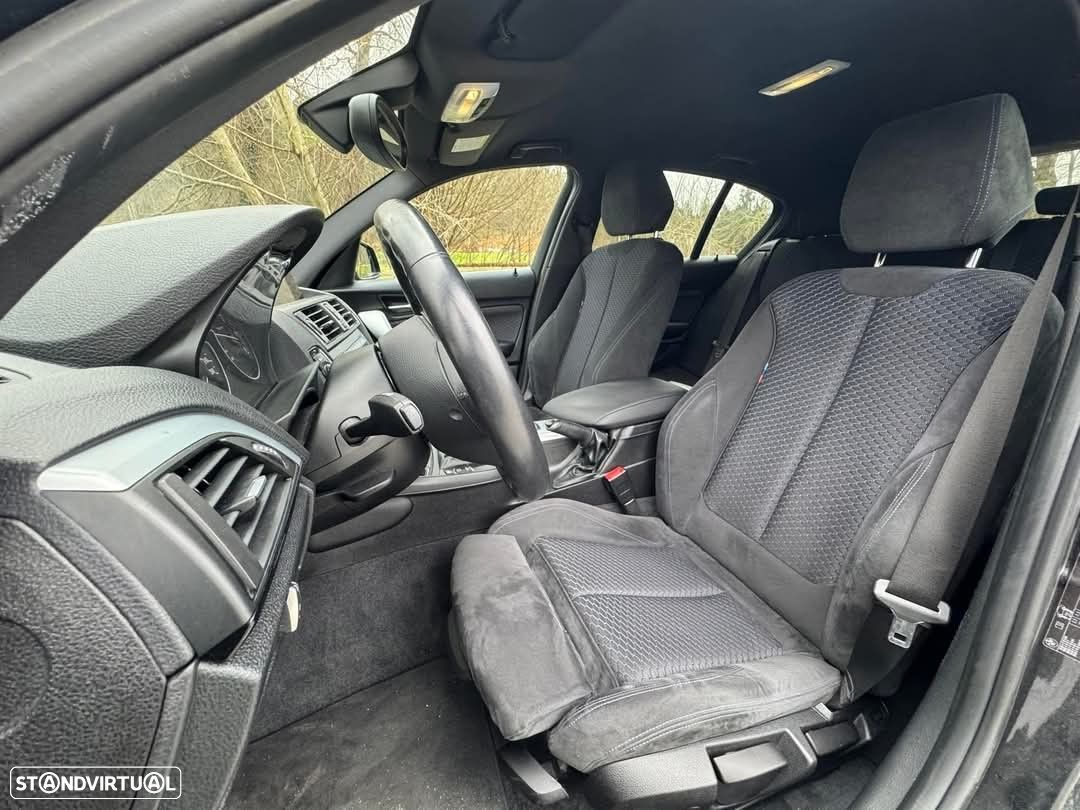 BMW 118 d Pack M - 21