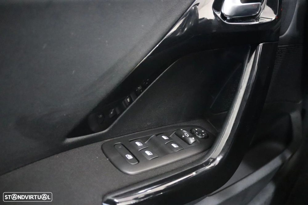 Peugeot 208 1.2 PureTech Allure - 11