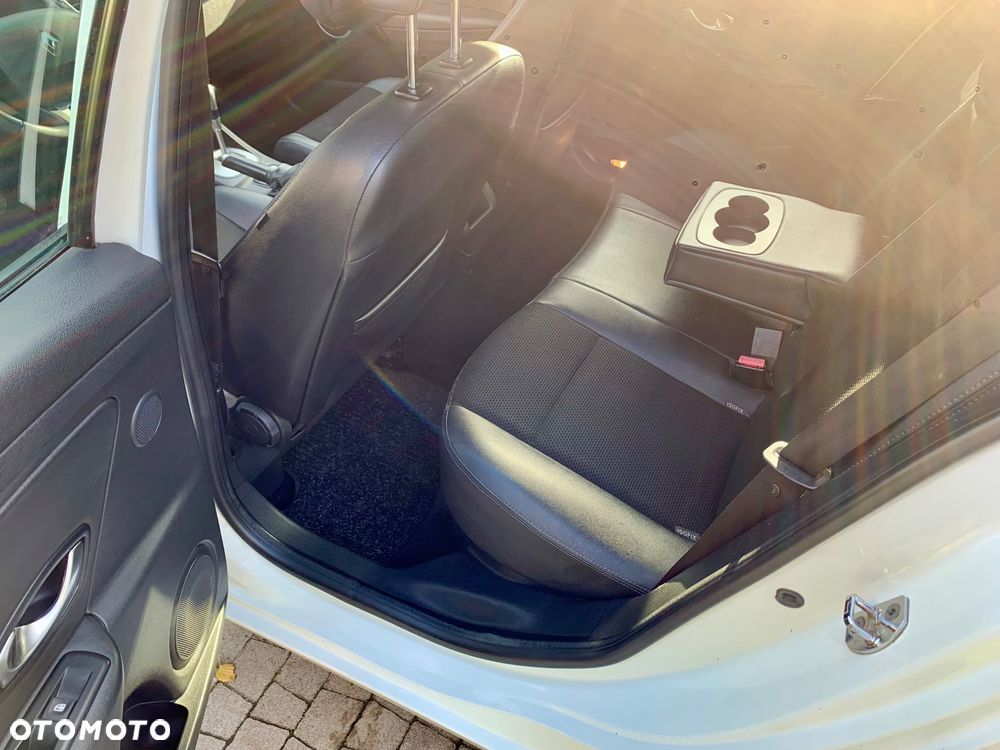 Renault Megane 2.0 16V Privilege CVT - 11