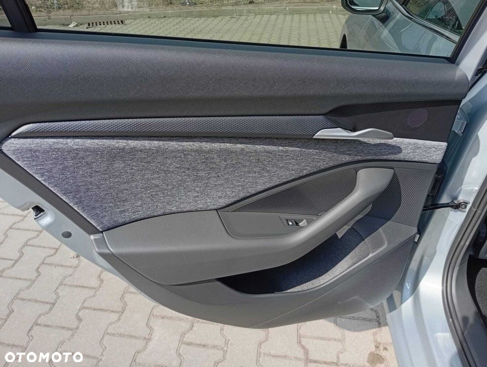 Skoda Superb 2.0 TDI SCR Edition 130 DSG - 20