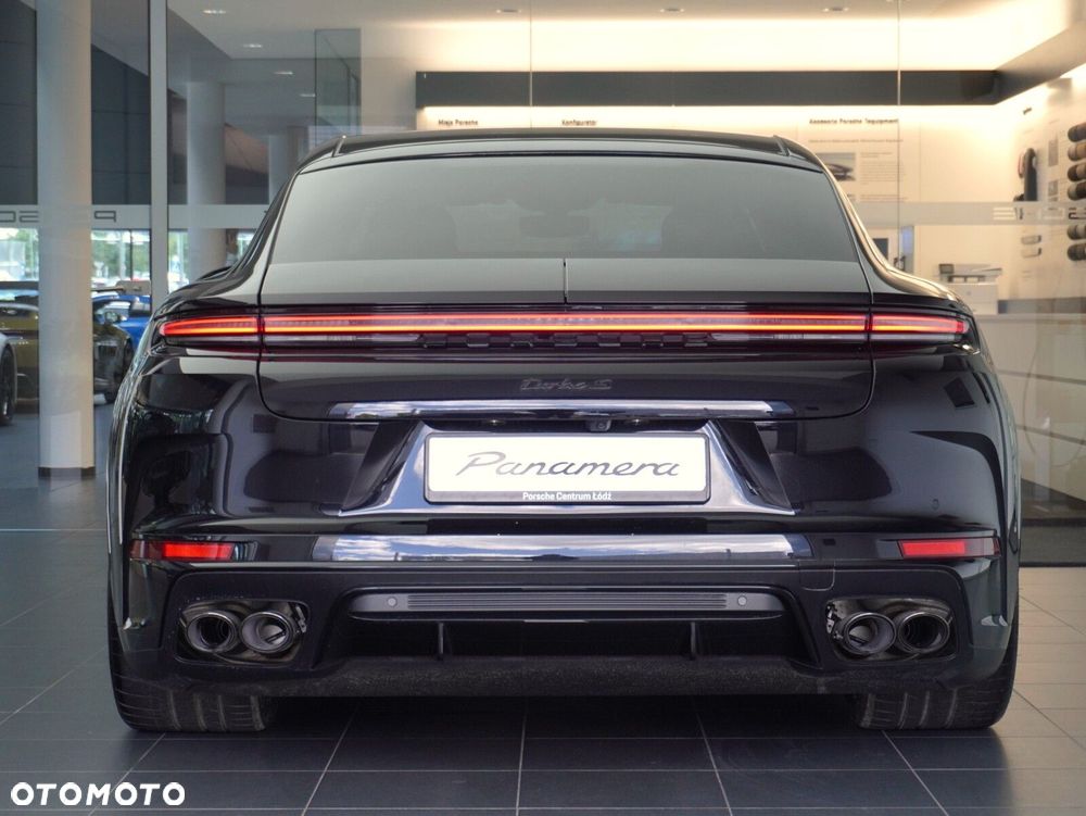 Porsche Panamera Turbo S E-Hybrid PHEV - 17