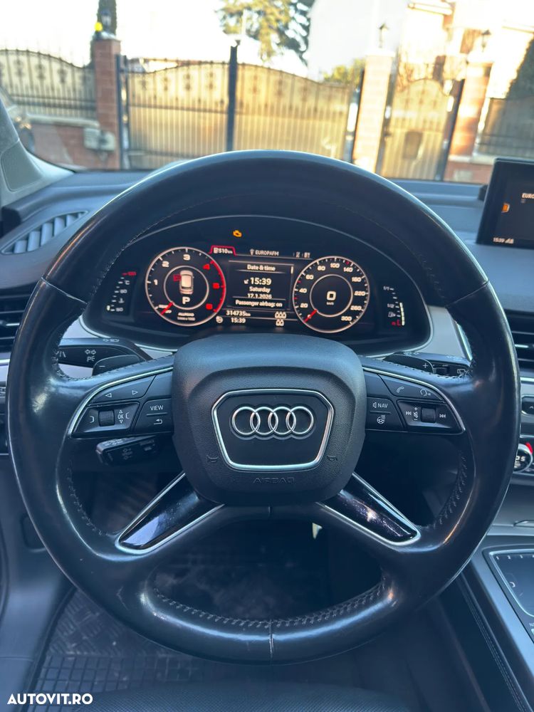 Audi Q7 - 11