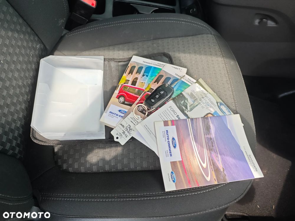 Ford Transit Connect - 13