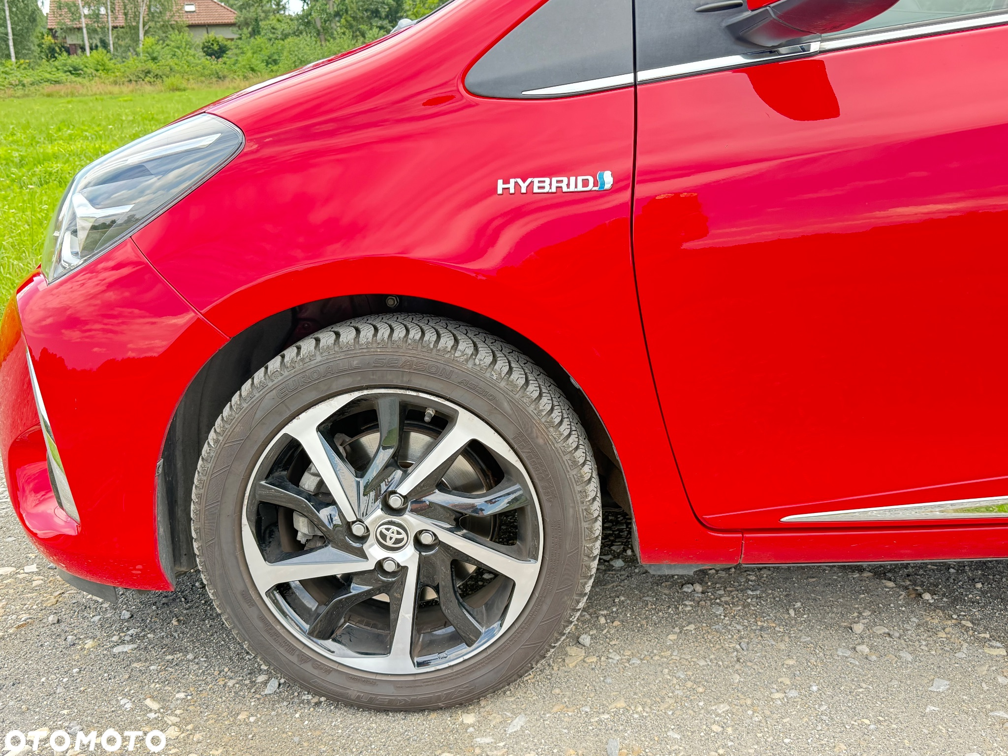 Toyota Yaris Hybrid 100 GR Sport - 16