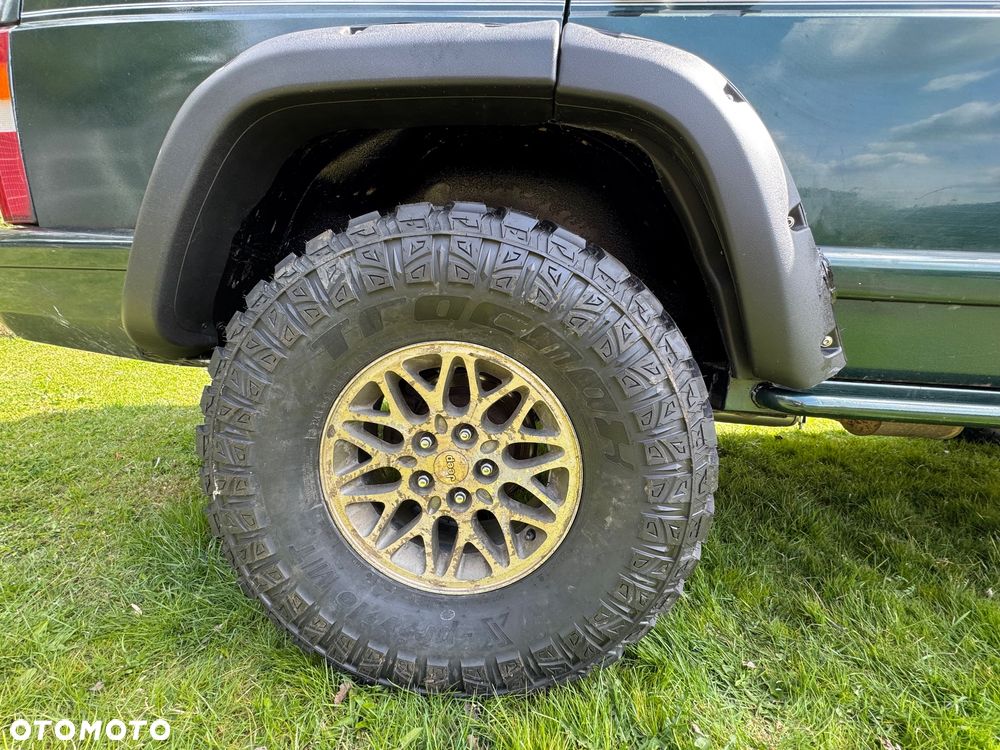 Jeep Cherokee 4.0 Limited - 11