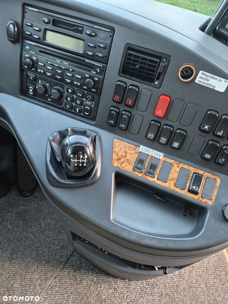 Mercedes-Benz Travego RHD M - 5