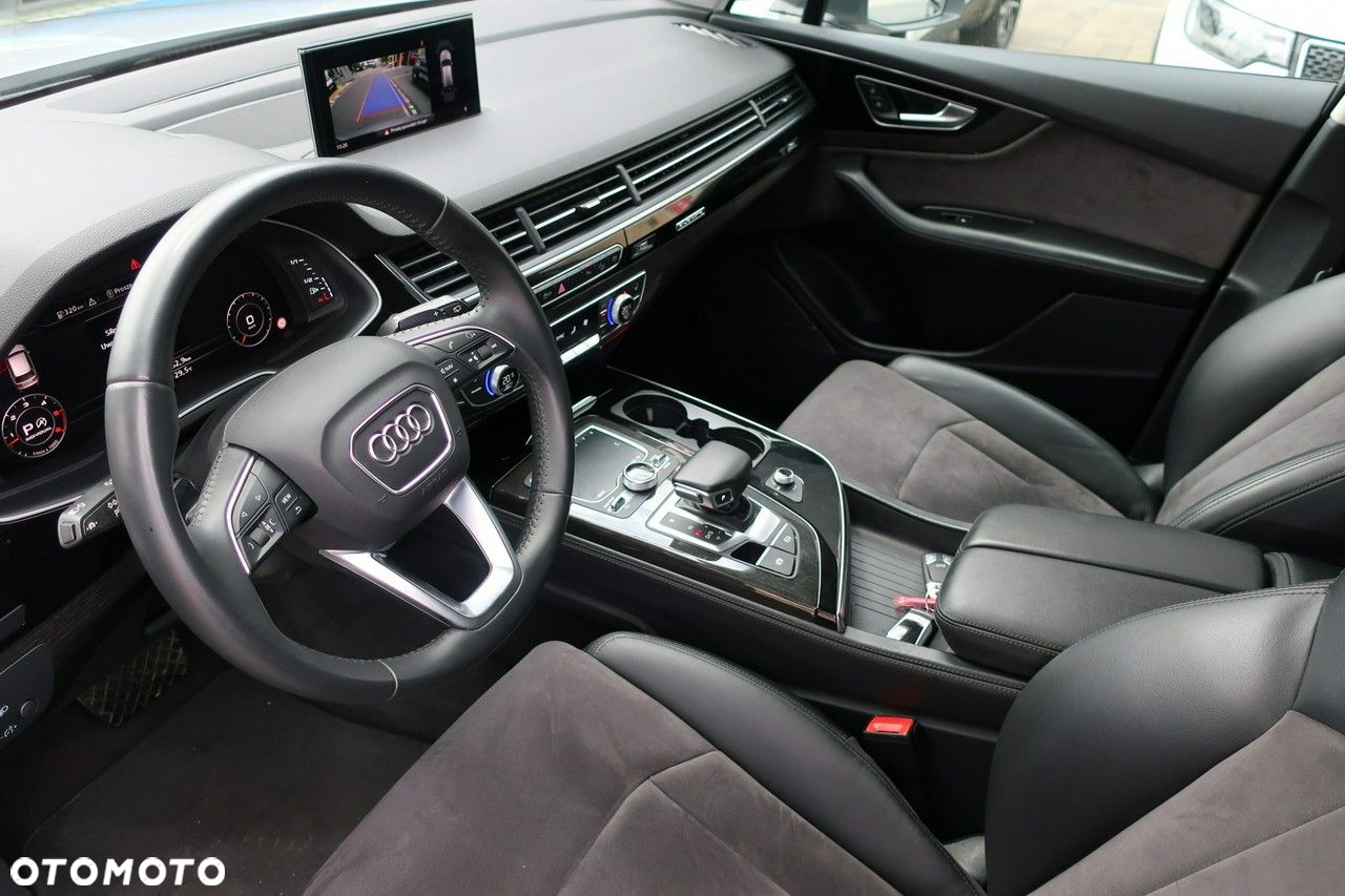 Audi Q7 - 9