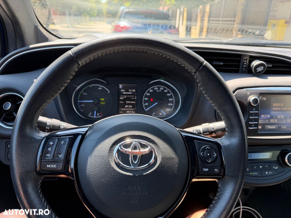Toyota Yaris 1.5 L VVT-iE Multidrive S Active - 12