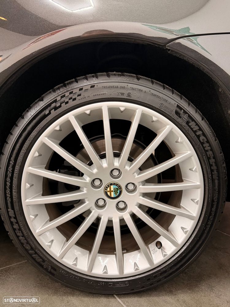 Alfa Romeo GT 1.9 JTD M-JET Distinctive - 21