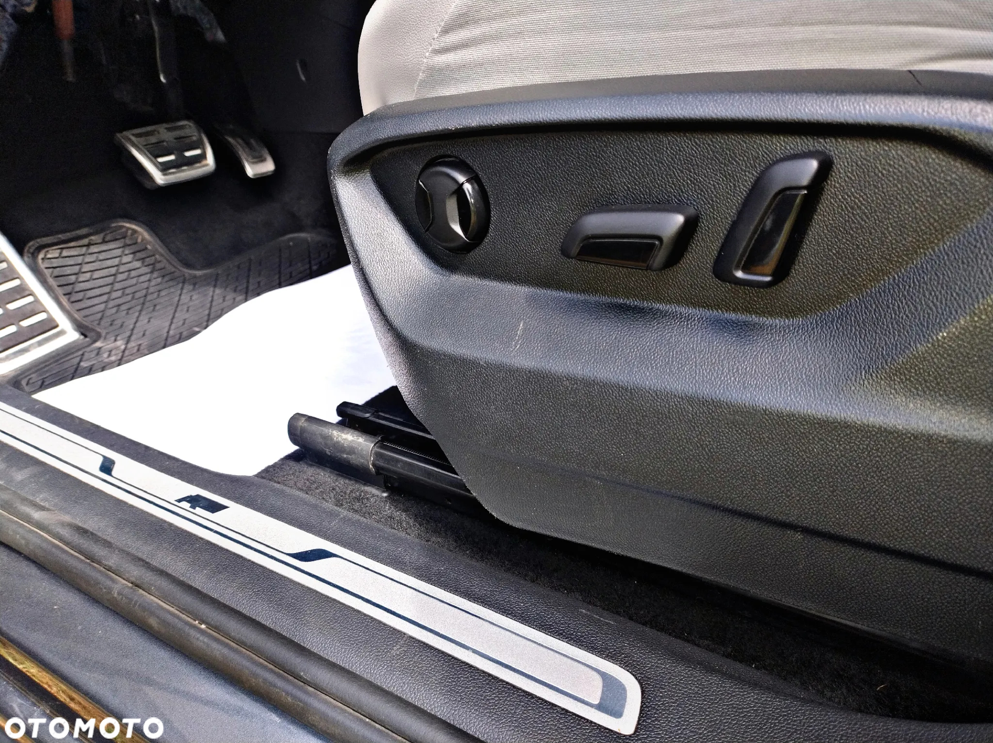 Volkswagen Tiguan Allspace - 16