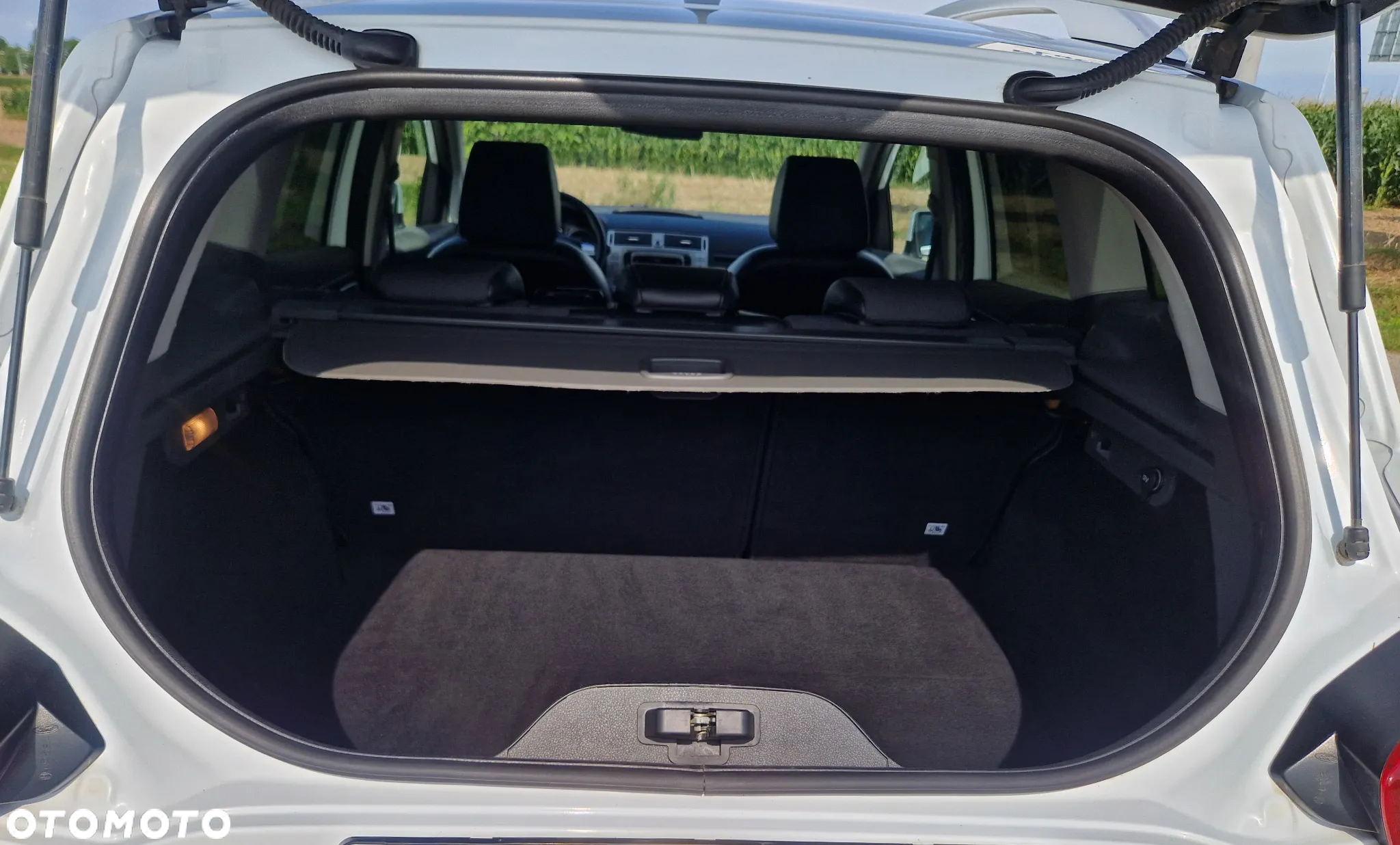 Ford Kuga 2.0 TDCi Titanium S - 24