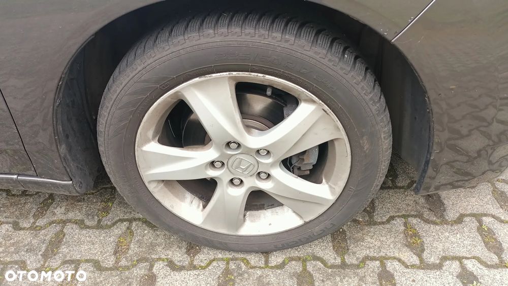 Honda Accord 2.0 Executive Nav - 23