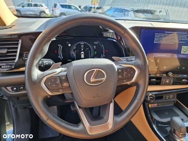 Lexus NX 450h+ E-FOUR Executive - 10