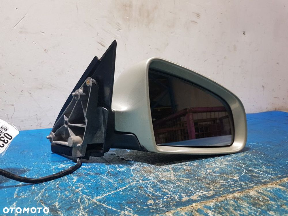 AUDI A4 B6 LUSTERKO PRAWE 5PIN LY1X - 2