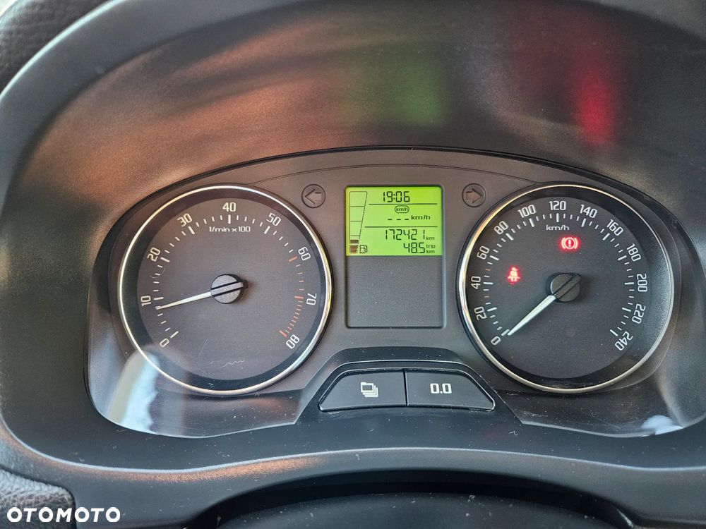 Skoda Fabia 1.2 TSI FAMILY Green tec - 15